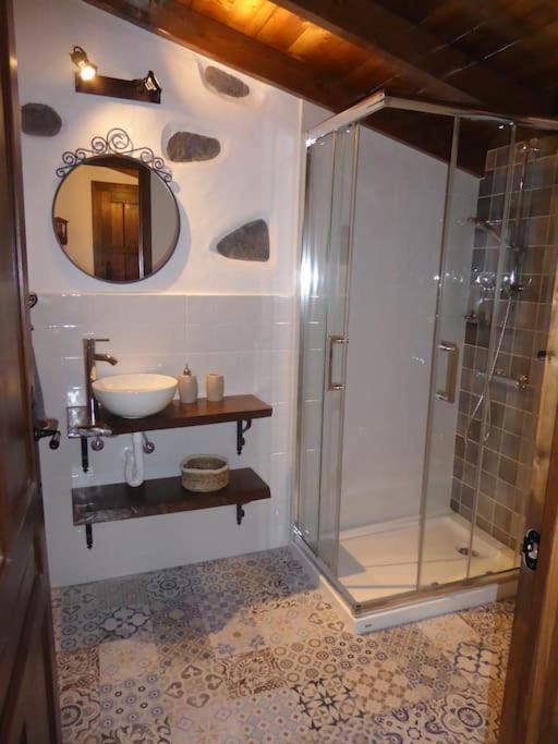 Countryside cottage with en-suite bathrooms, Teror - Housity