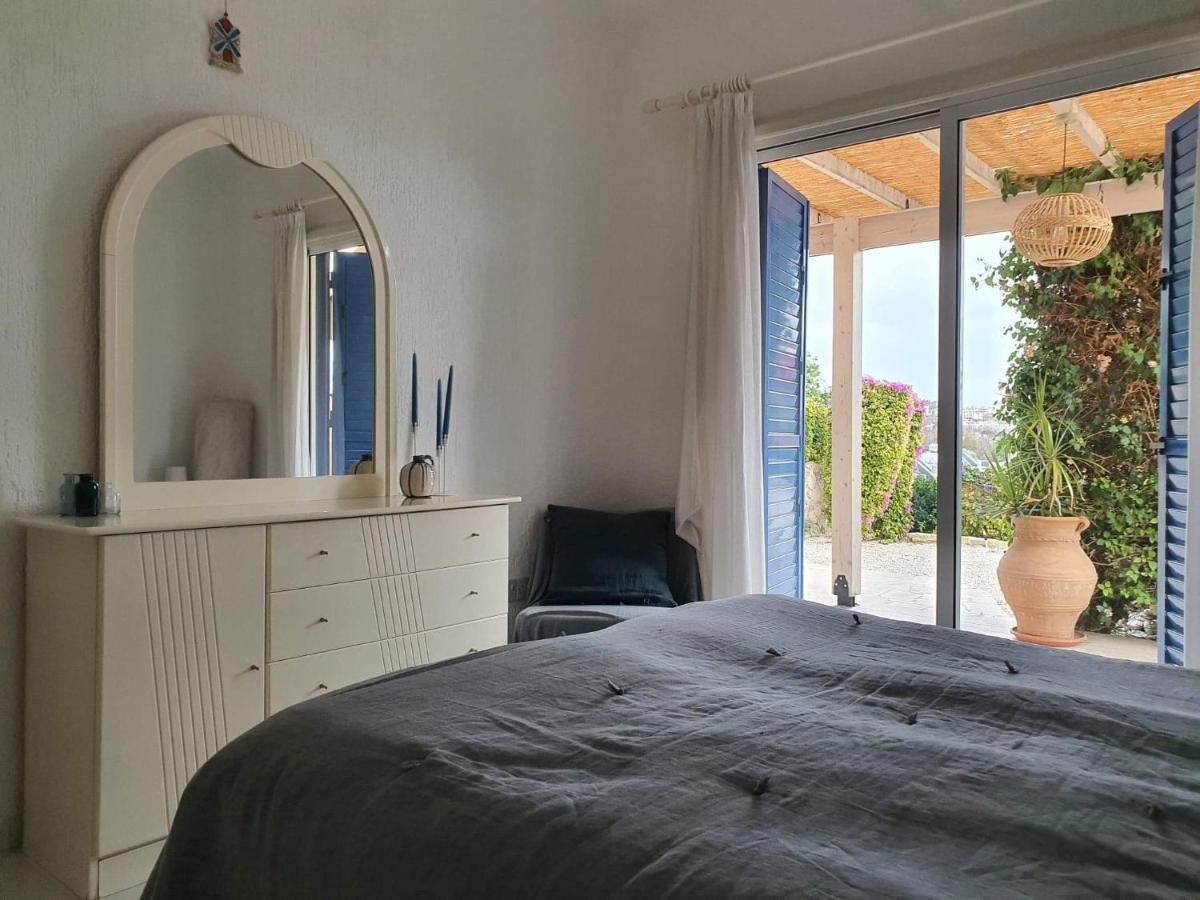 Suitetrails - Beautiful cosy house with a spectacular sea view