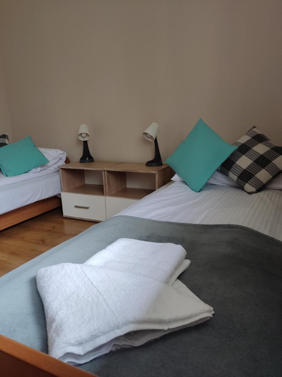 Zielone Buki - Housity