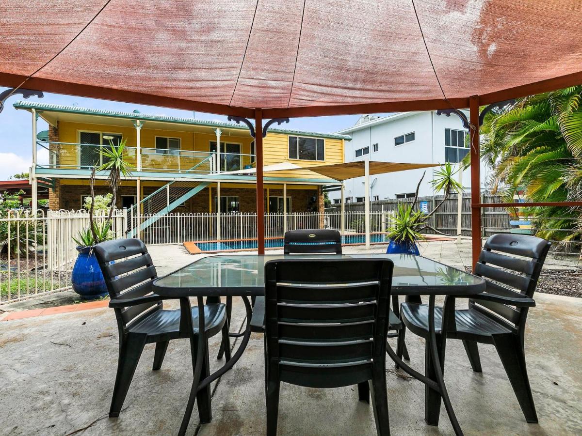 32 Bombala Crescent Rainbow Beach Aircon Pool Pets welcome - Housity