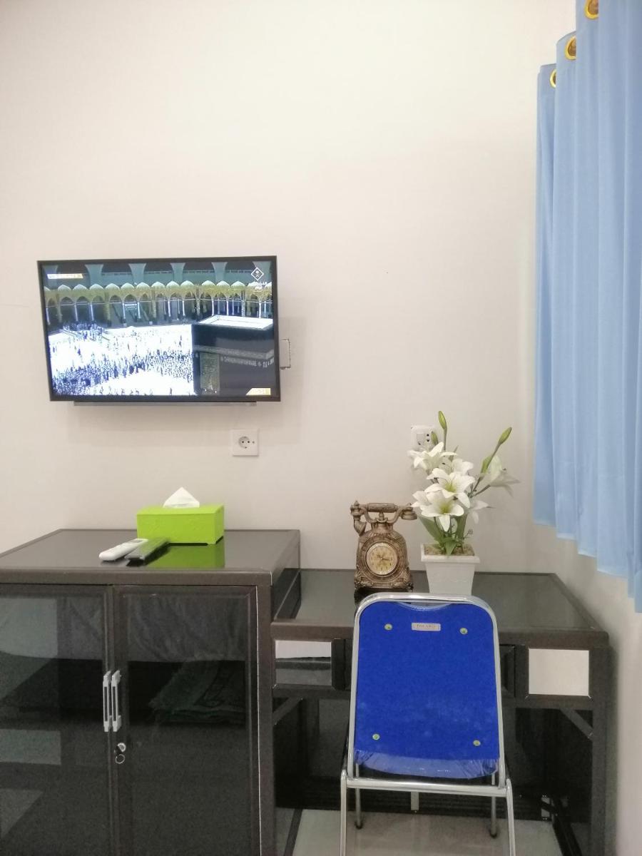 FaizahChoirul Homestay - Housity