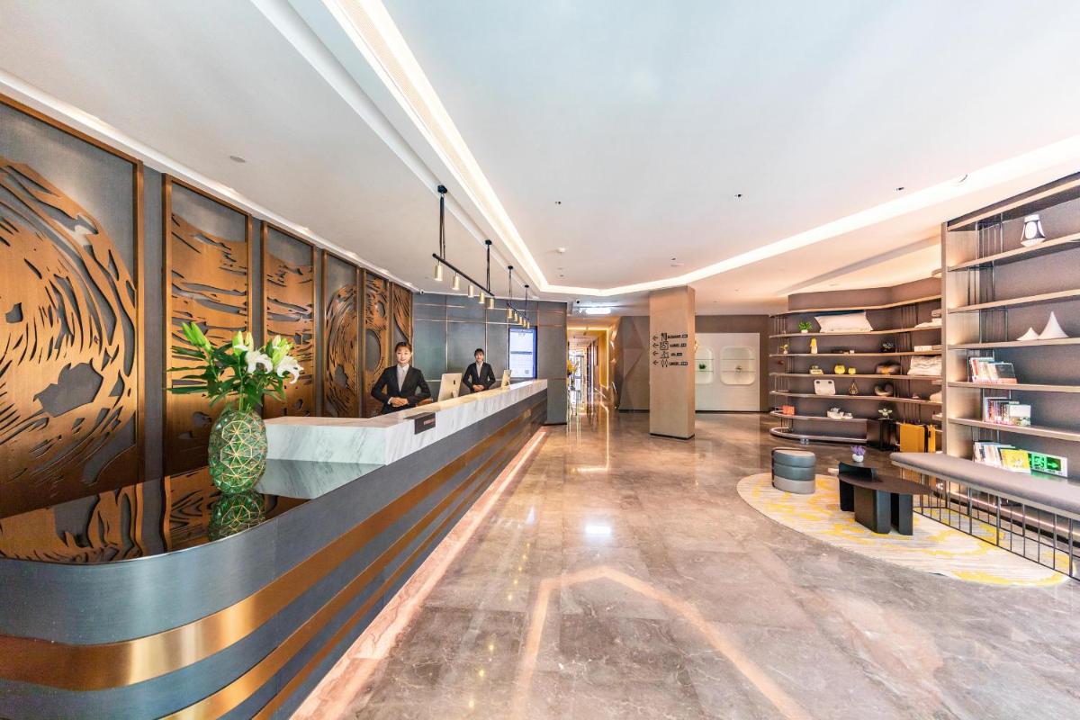 Atour Light Hotel Jinan International Covention Centre - Hizvo