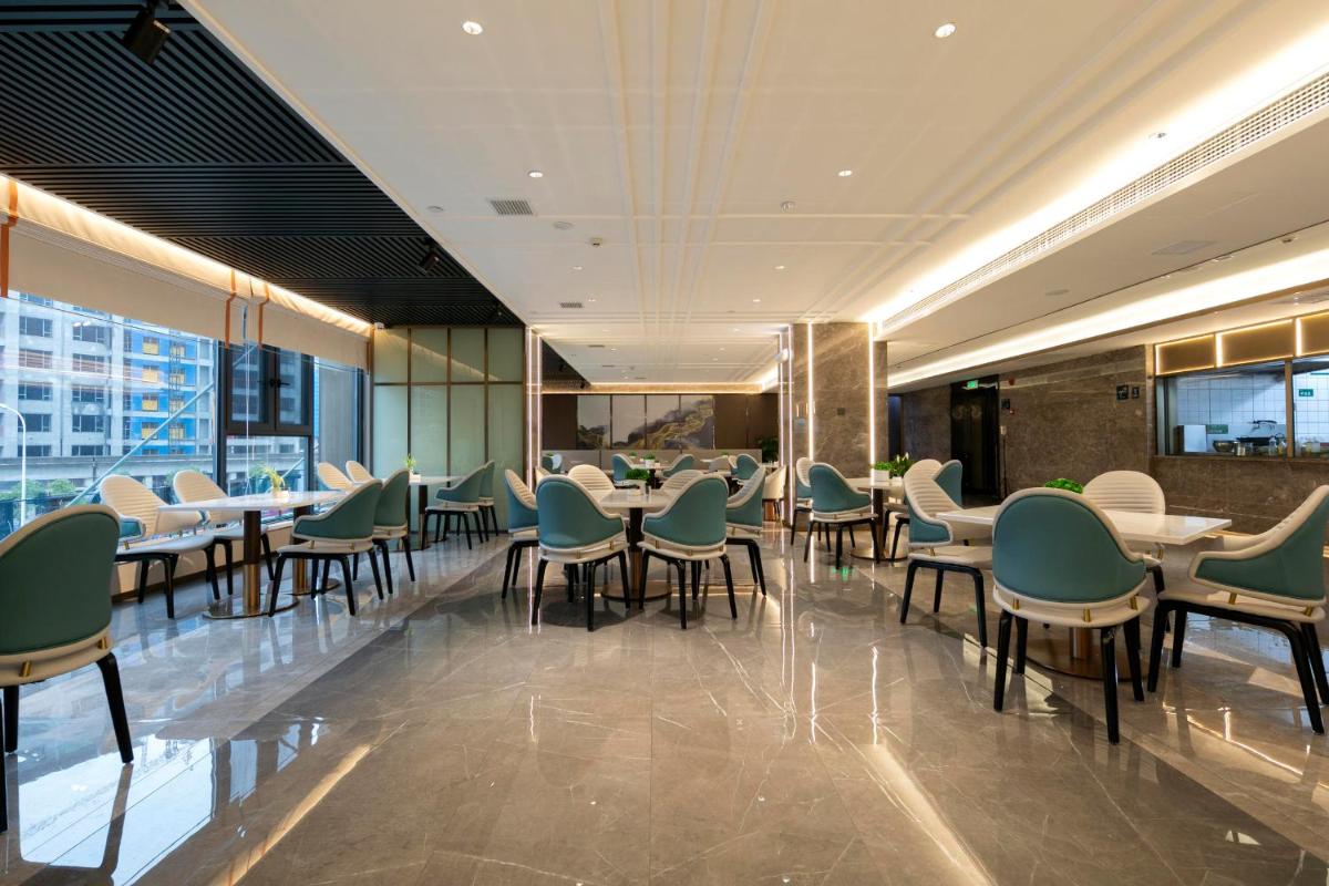 Atour Hotel Zhangjiajie Tianmen Mountain Cableway - Housity