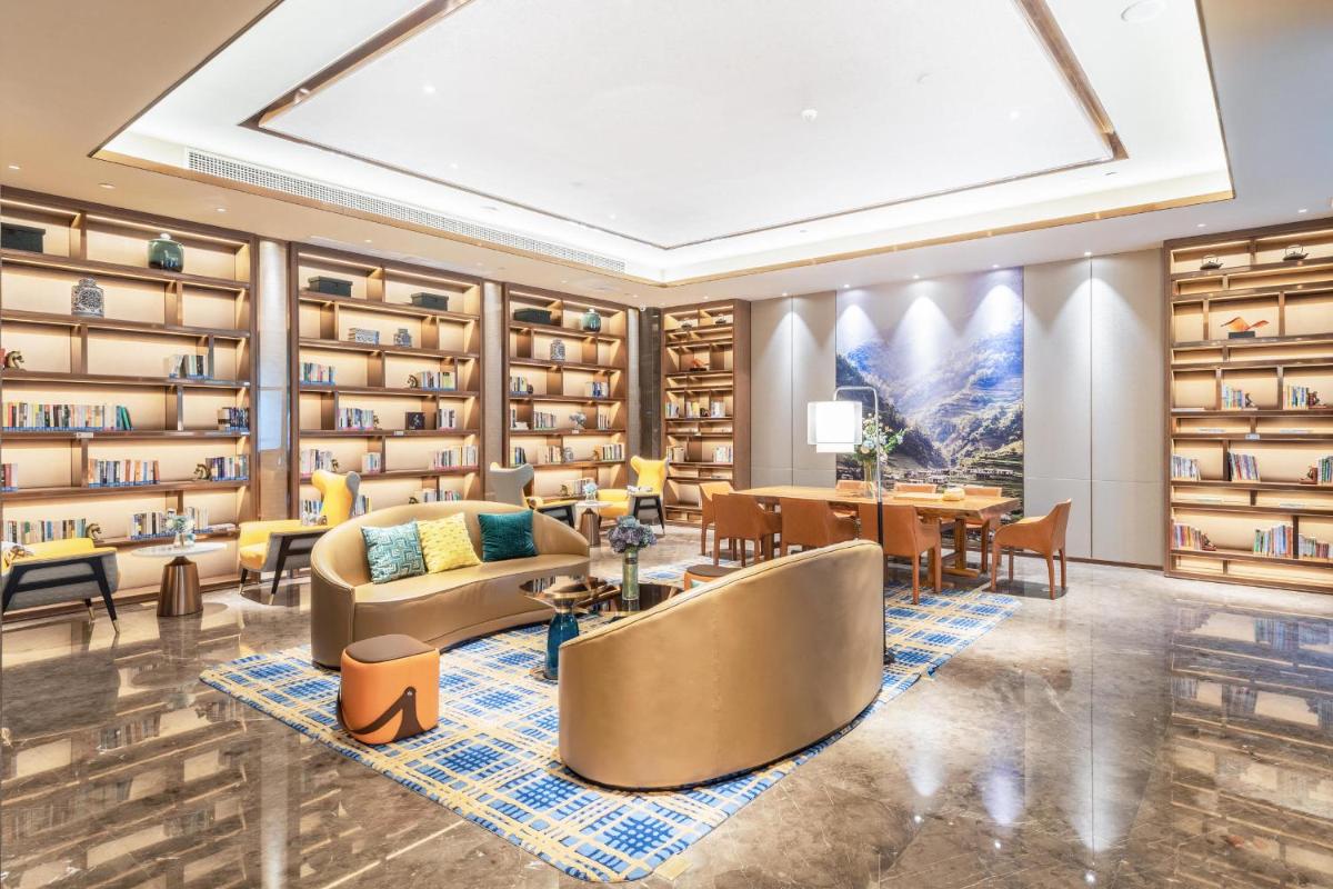 Atour Hotel Zhongshan West Xingzhong Plaza - Housity