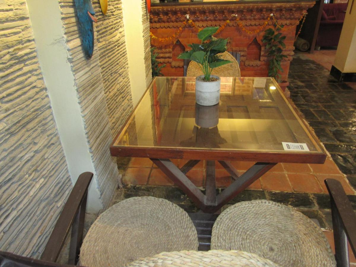 HOTEL LAYAKU DURBAR - Hizvo