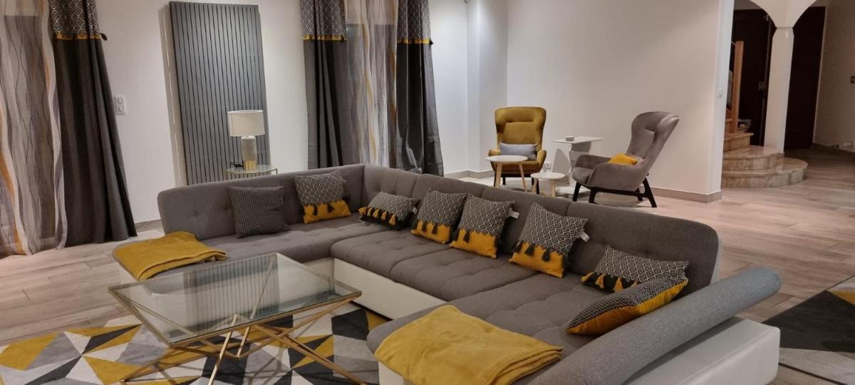 La Villa Jacuzzi et Cinéma 