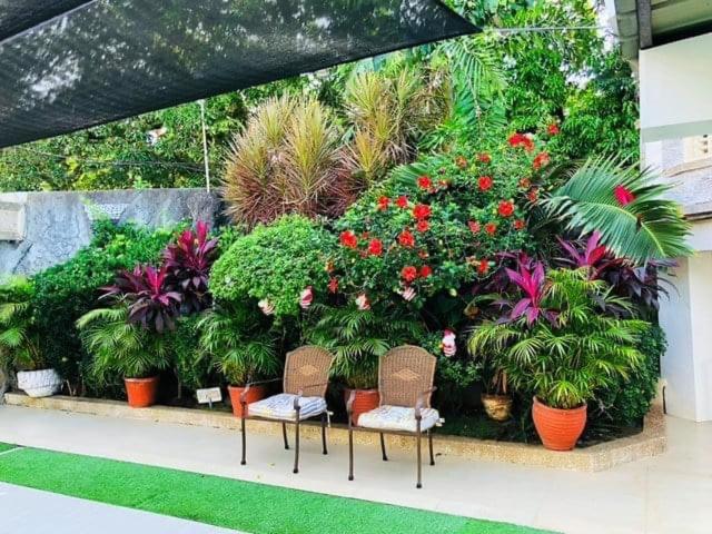 Deluxe Villa Leah Natural Hotspring Resort - Housity
