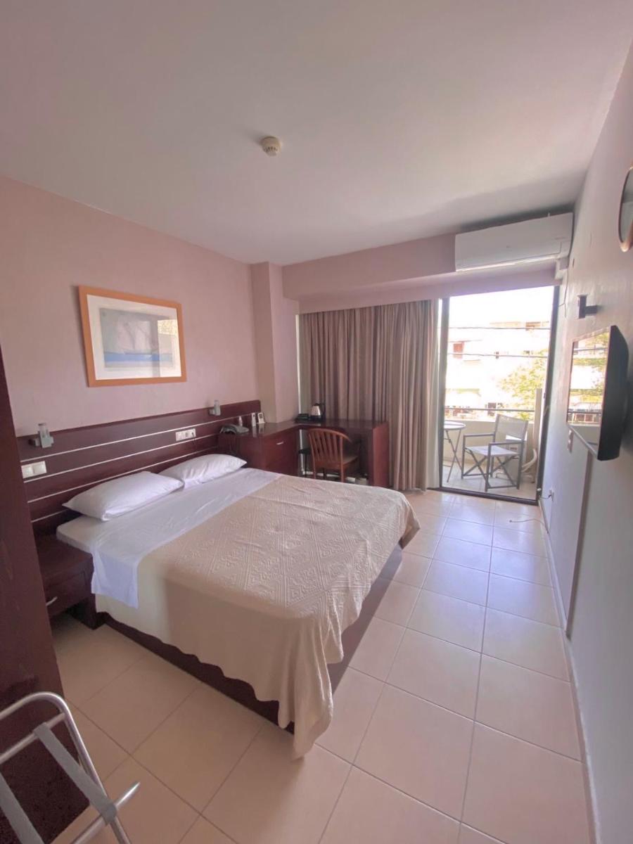 Saint George Hotel - Housity