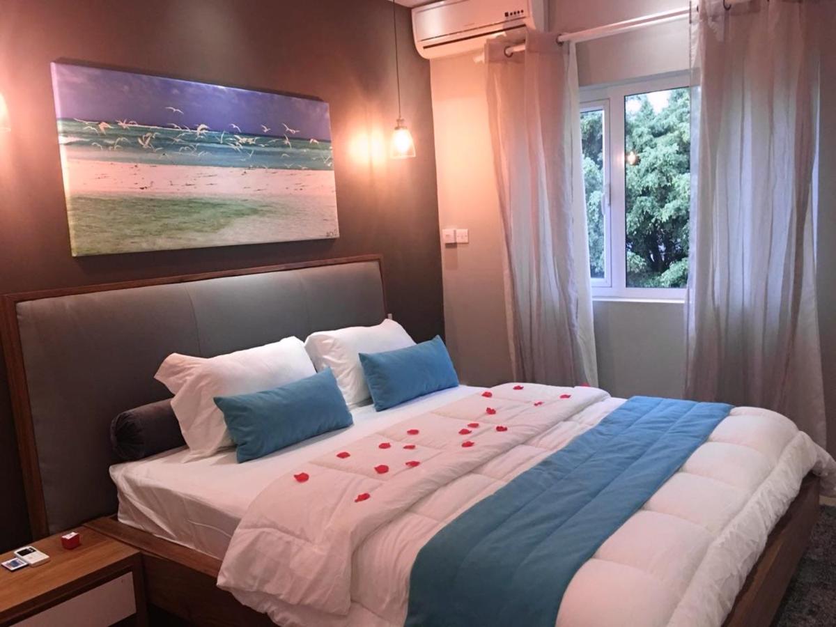 Suitetrails - 2 bedrooms appartement at Flic en Flac 100 m away from the beach with shared pool furnished terrace and wifi