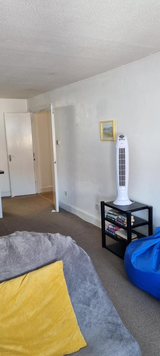 Apartment 17 Strand Street - Housity