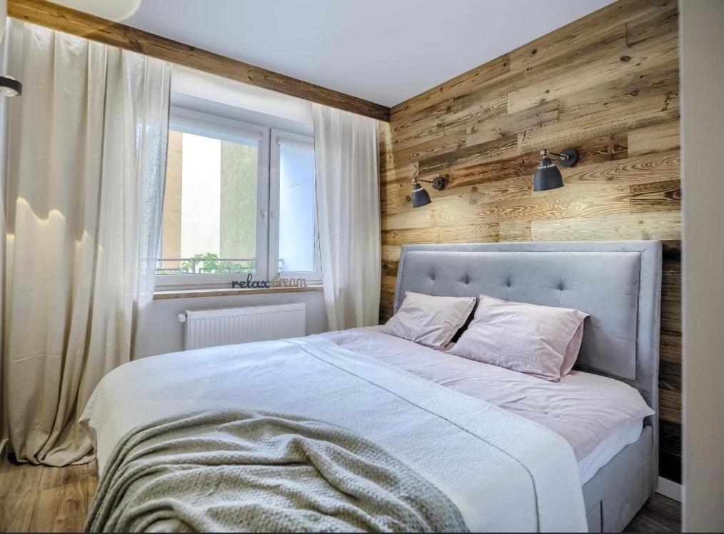 Niron Apartament Dąbrowskiego 2 - Housity