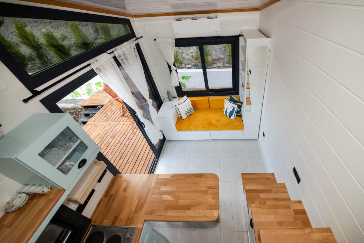 Serene Tiny House Surrounded by POSY - Housity
