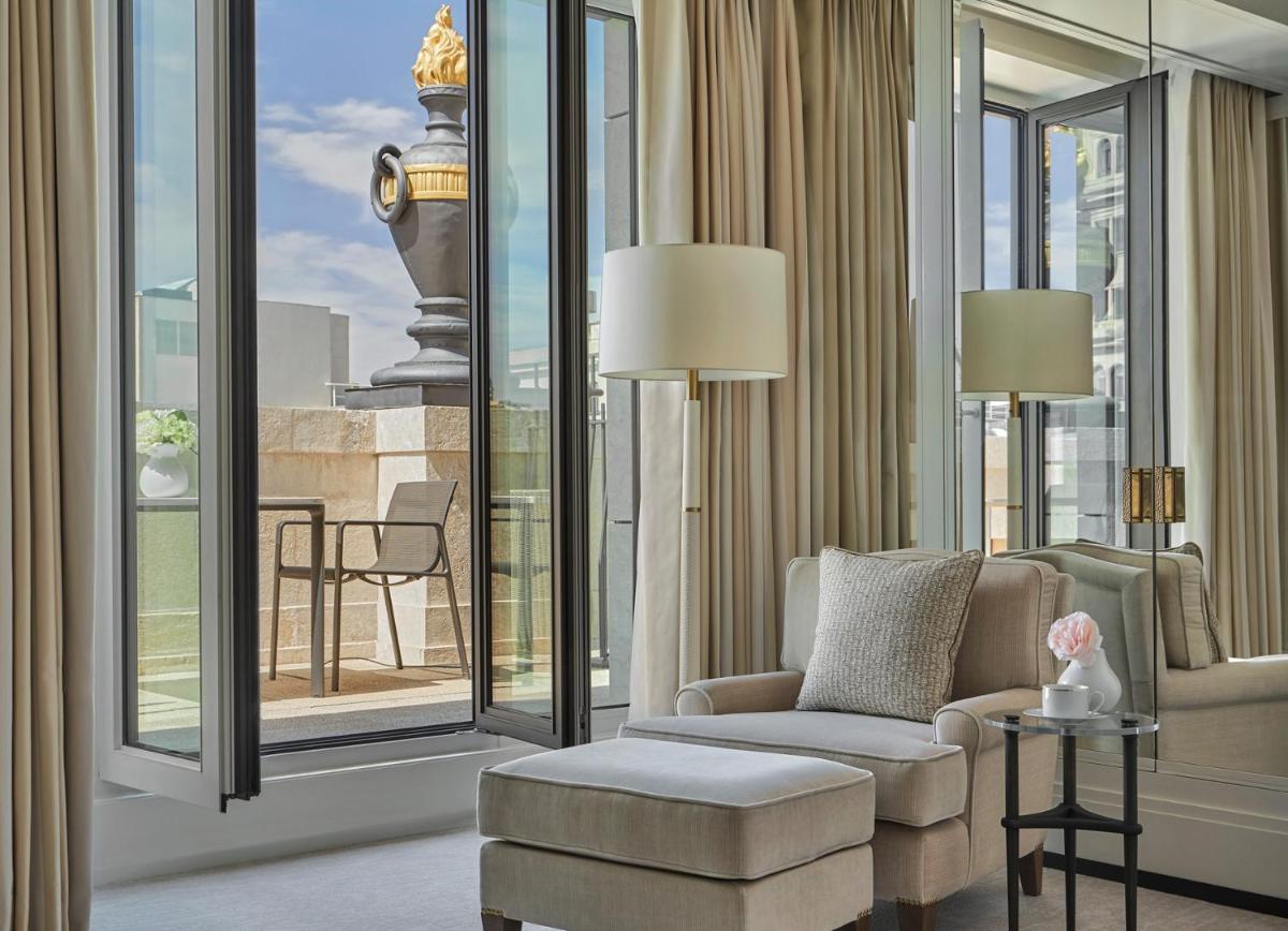 Zona de estar de Four Seasons Hotel Madrid
