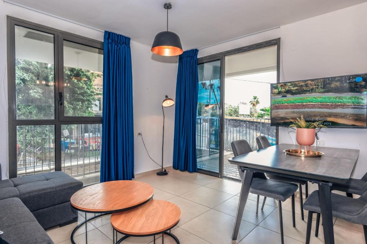 Suitetrails - YalaRent Migdalor Hotel Apartments with Sea Views Tiberias