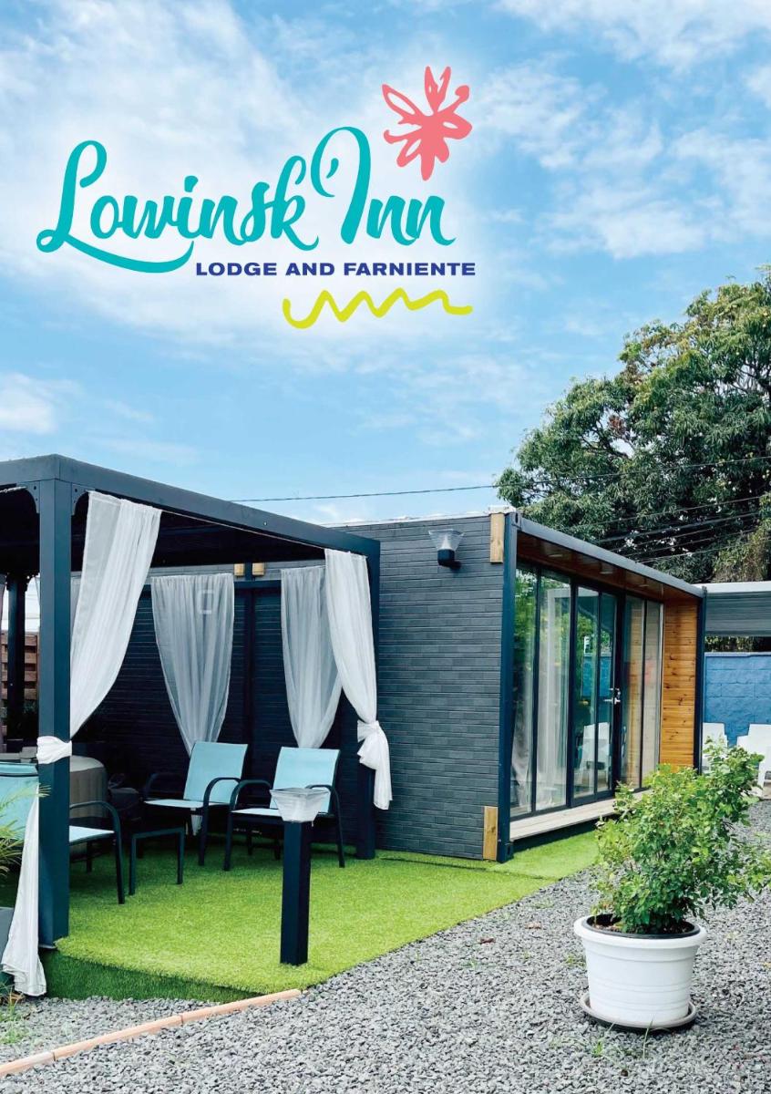 TINY HOUSE Lodge and Spa LOWINSKINN PETIT BOURG - Housity