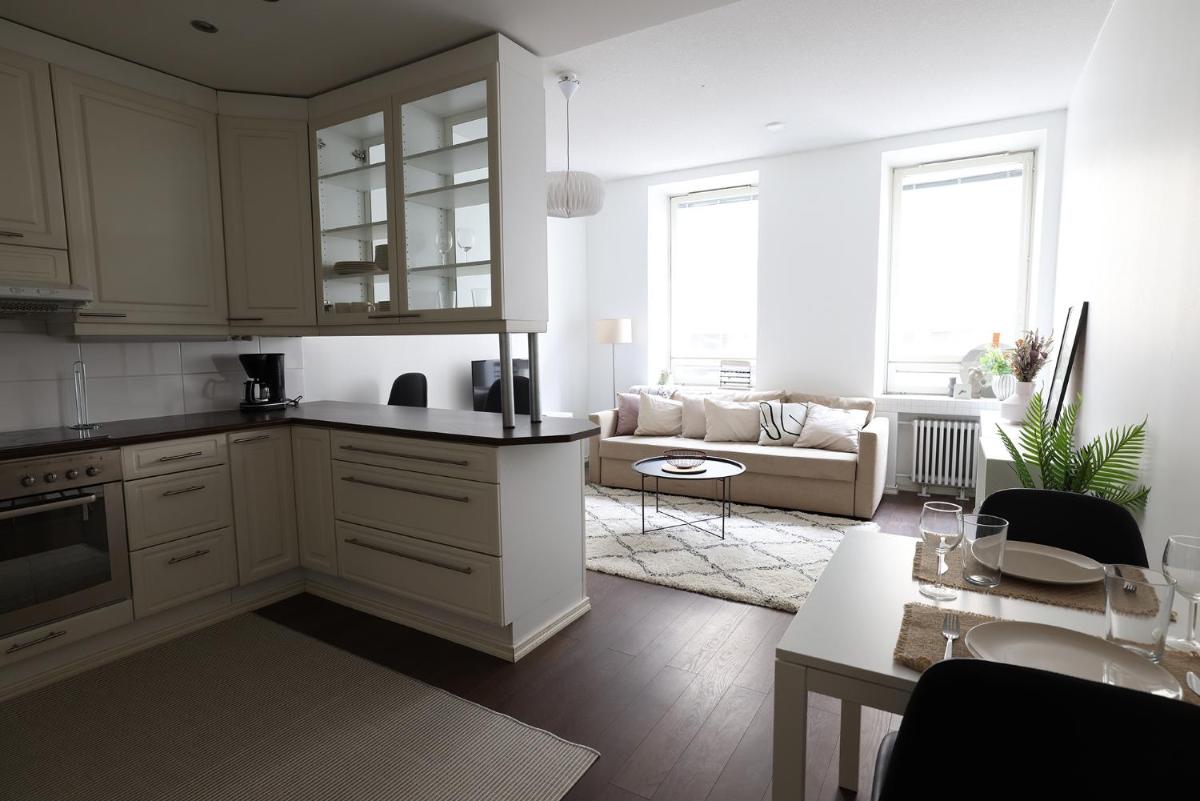2ndhomes Cozy 44m2 1BR home with best location in Kamppi! - Housity