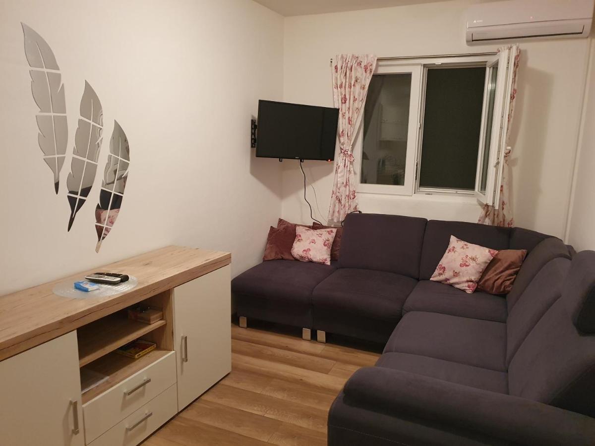 Country House Iva - Housity