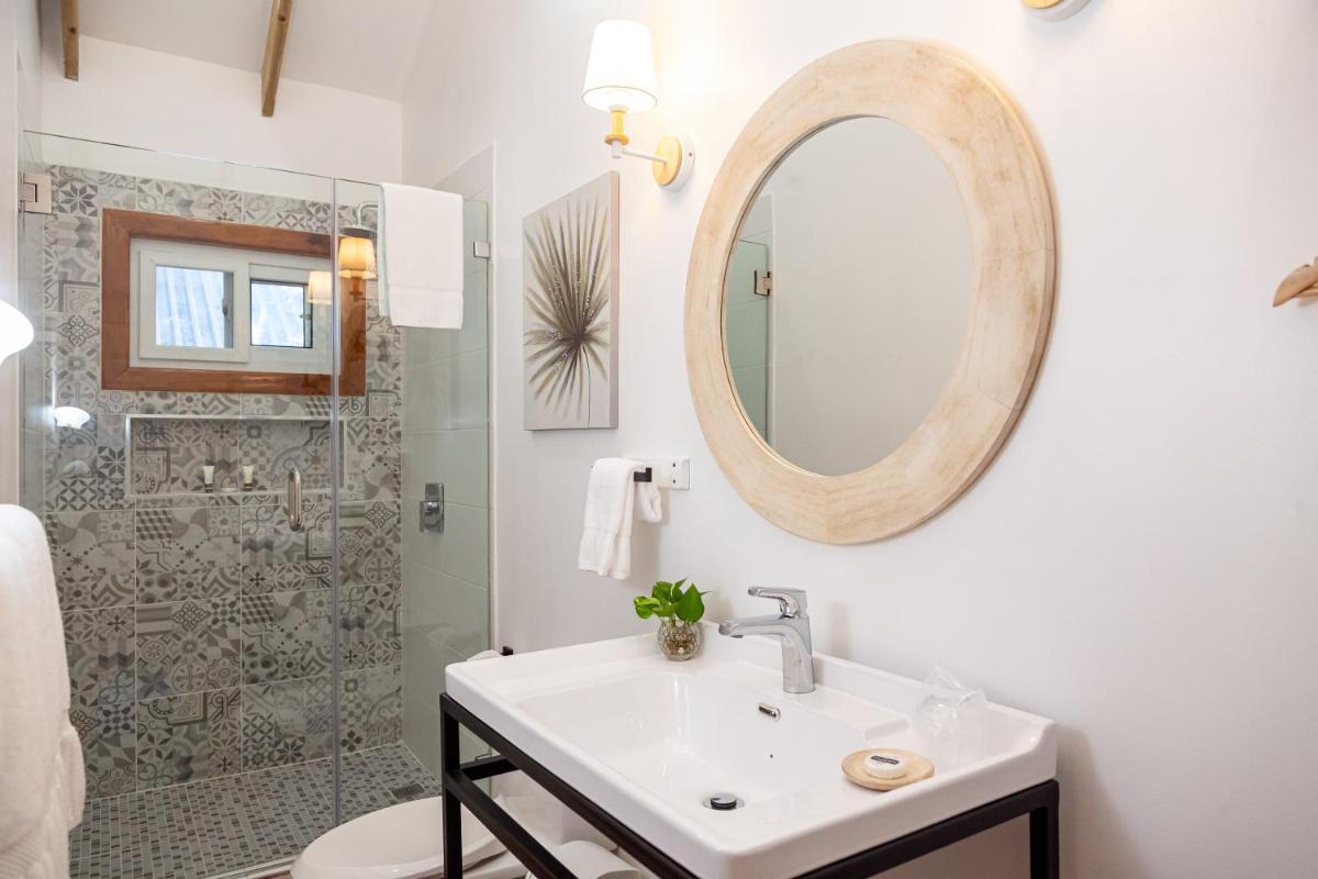Angeli Gardens Boutique Hotel - Hizvo