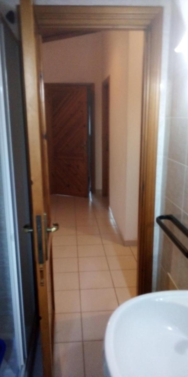 Orosei-Sardegna-Appartamento 5 posti letto con giardino - Housity