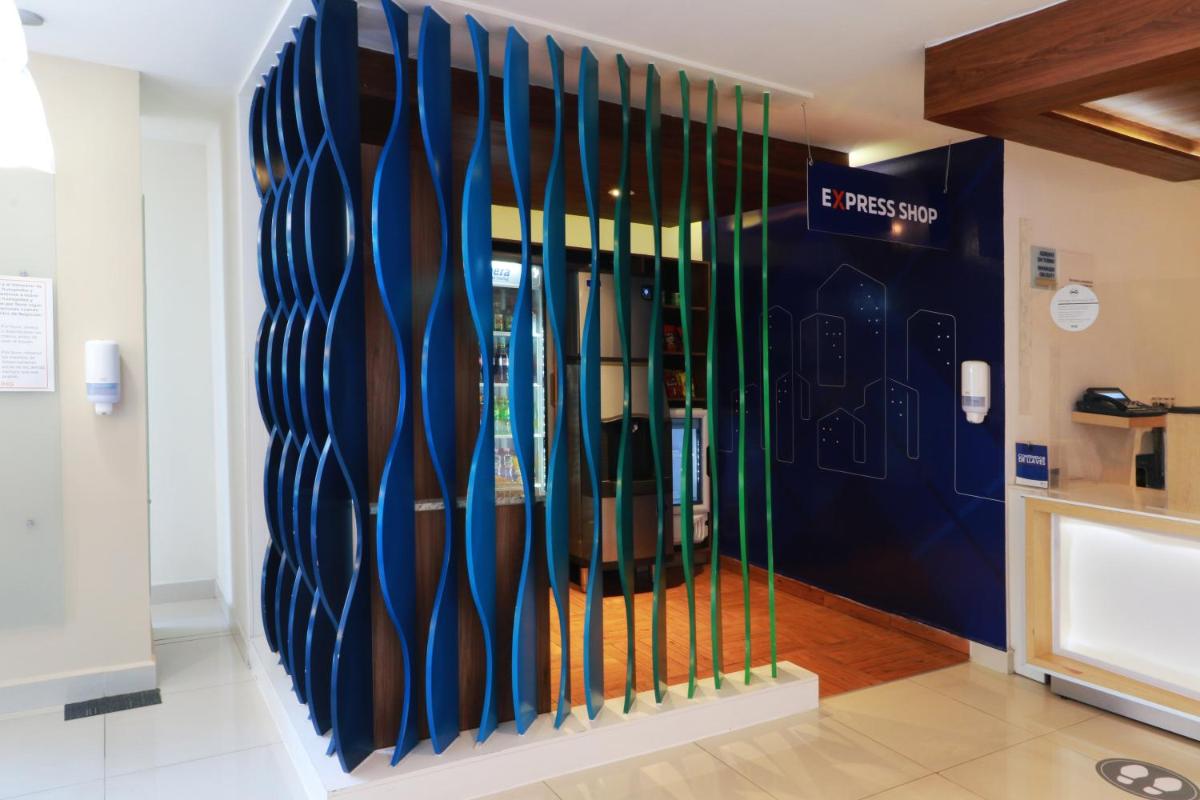 Holiday Inn Express Piedras Negras by IHG - Housity