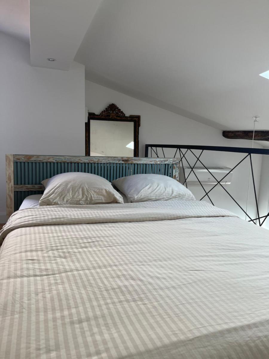 duplex avec vue sur les arènes - Housity