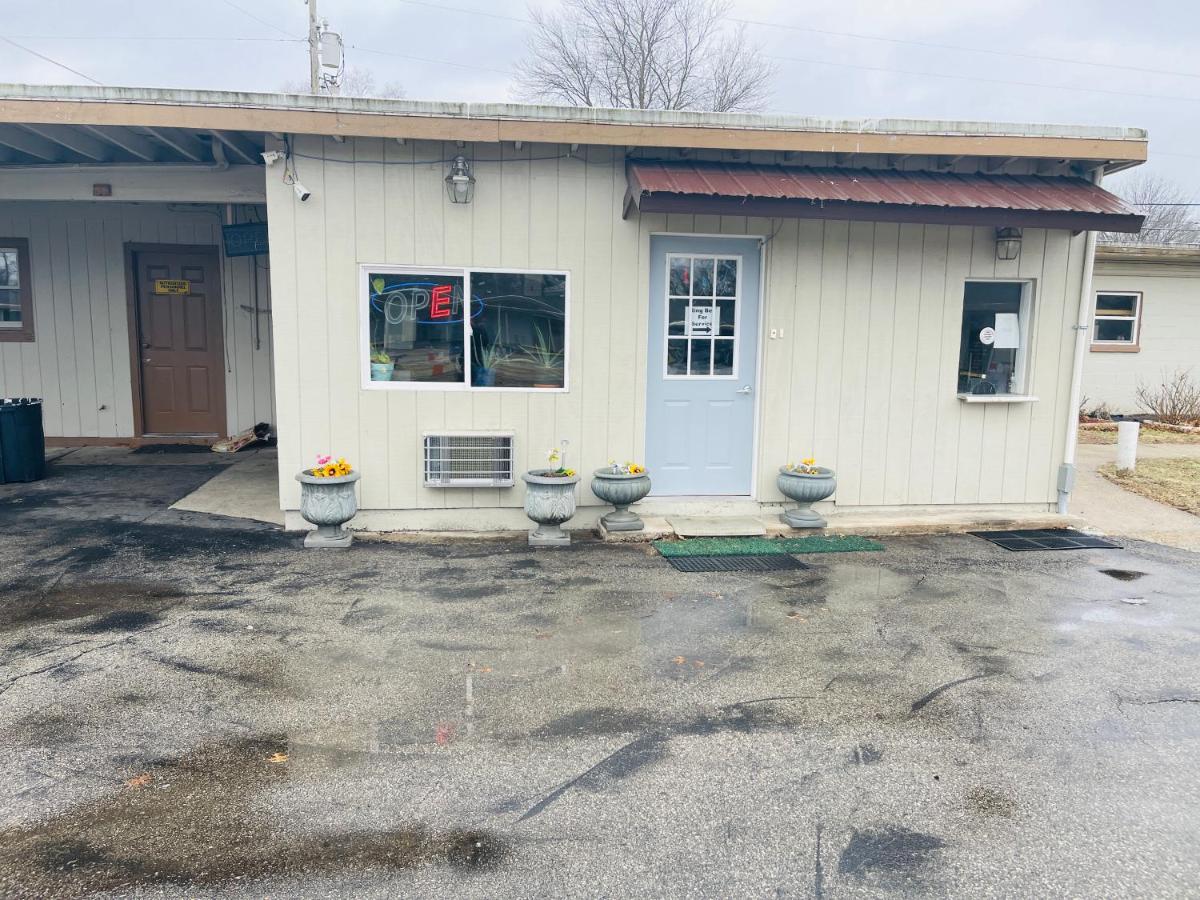Woodridge Motel - Housity