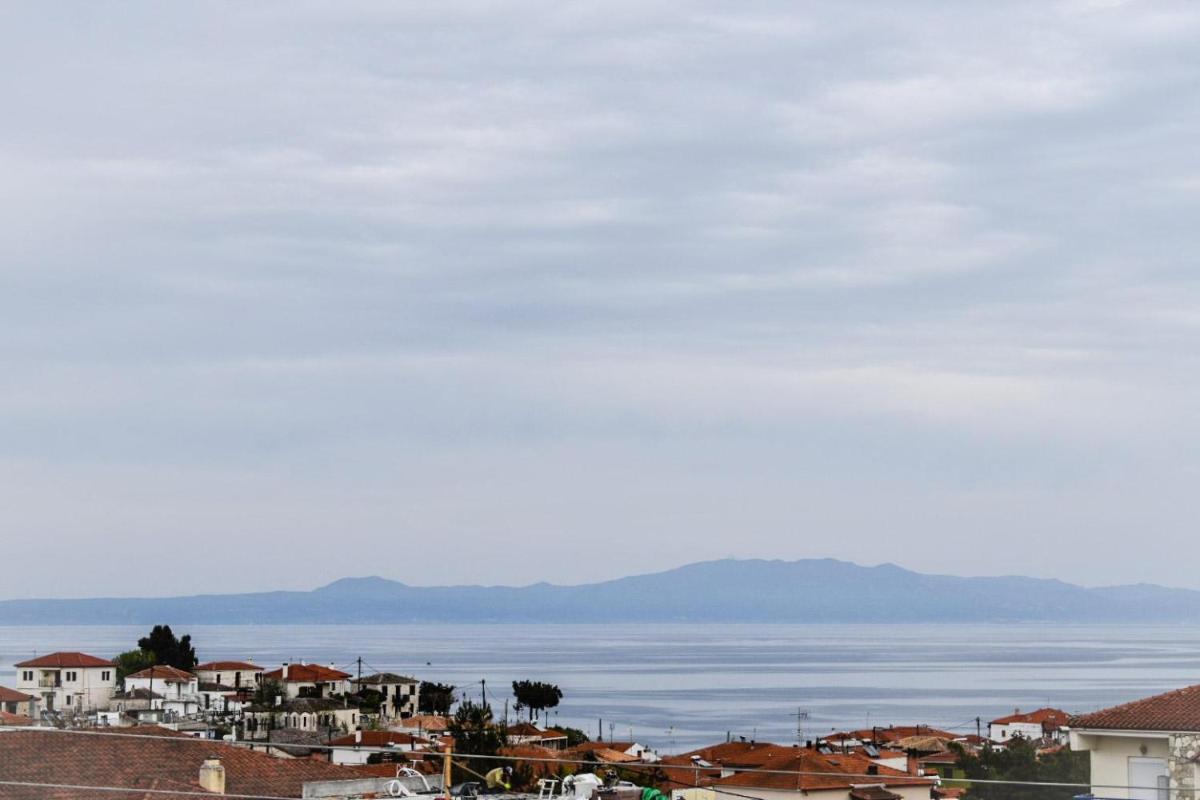 LITTLE LEPANTO - Housity