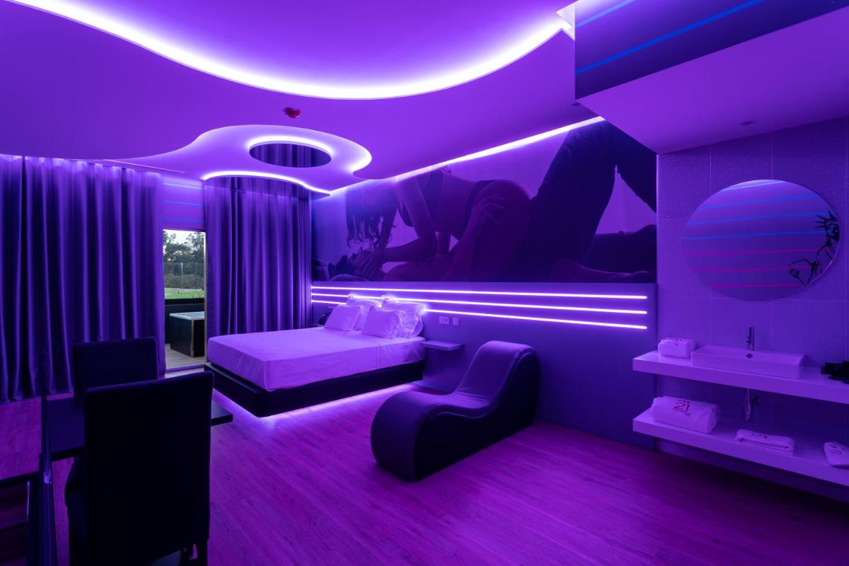 Motel TwentyOne - Housity