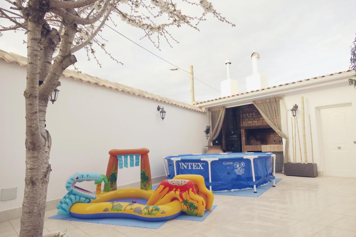 Casa Rural ideal para escapadas con Barbacoa y Spa - Housity