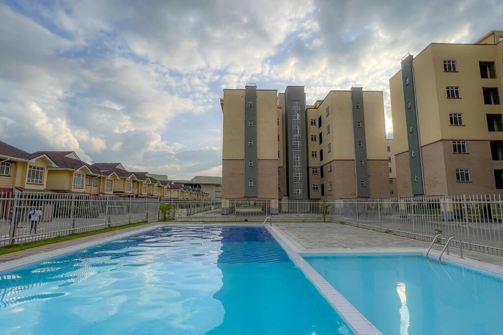 Suitetrails - JKIA Crystal Rivers Suites with Pool