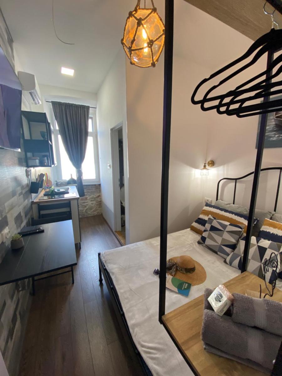LukaDoraJana Pula City Center - Housity
