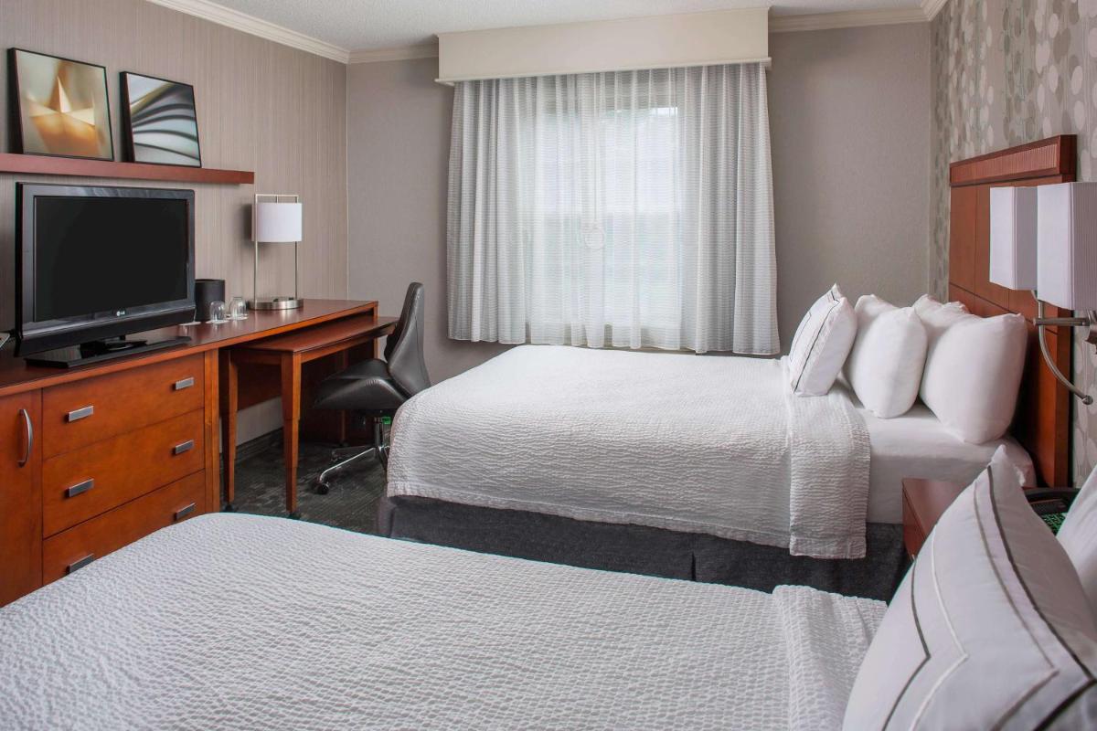 Sonesta Select Boston Lowell Chelmsford - Housity