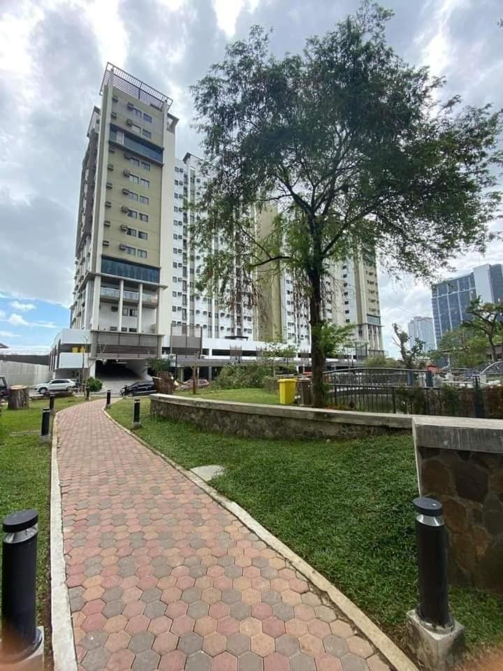 Grand Residences Condominium Tower 2 - Housity