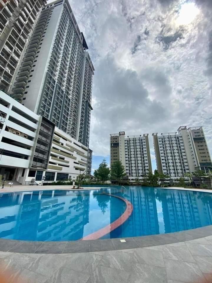 Grand Residences Condominium Tower 2 - Housity