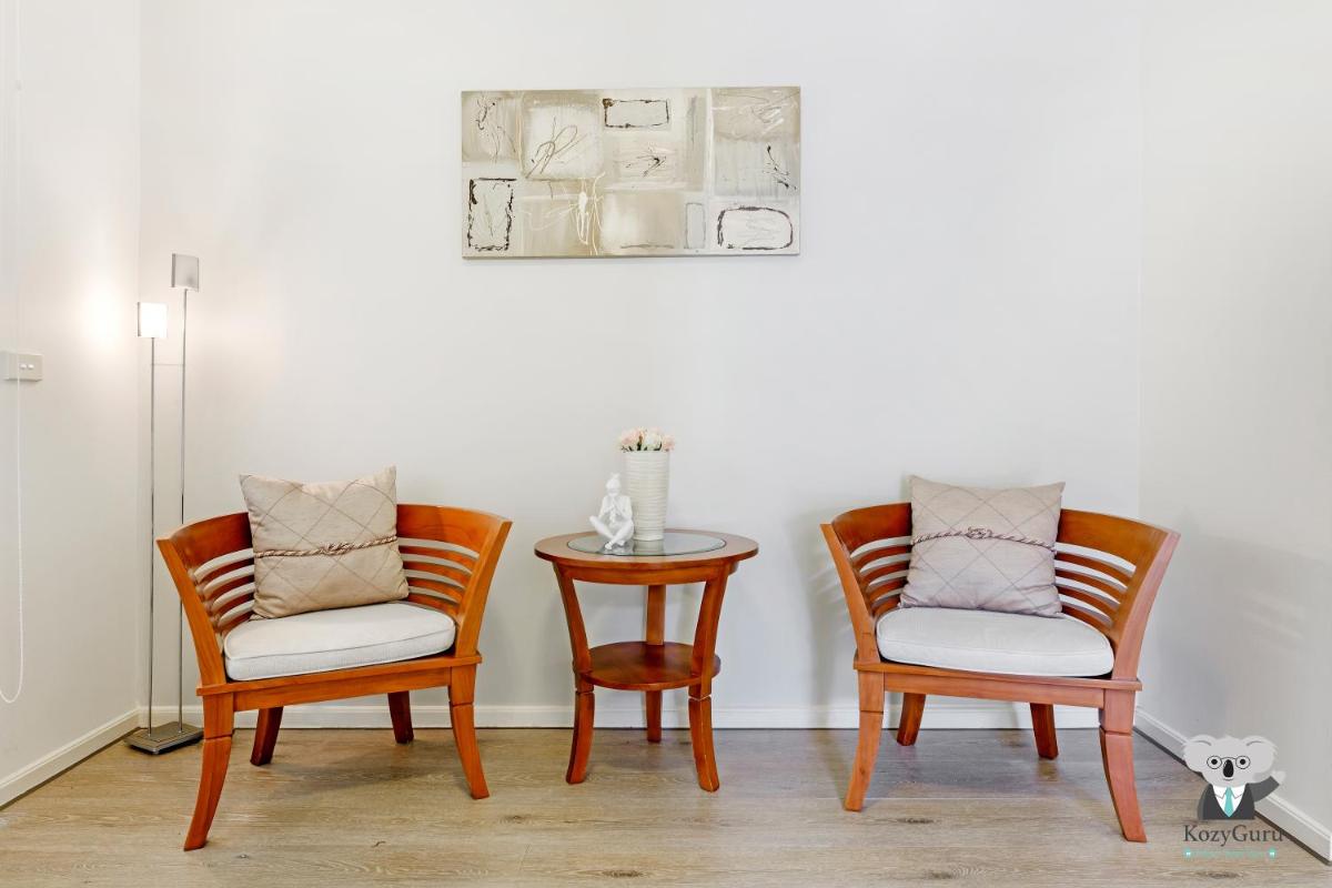 KOZYGURU Westleigh Spacious Home with 4 Beds NWE039 - Housity