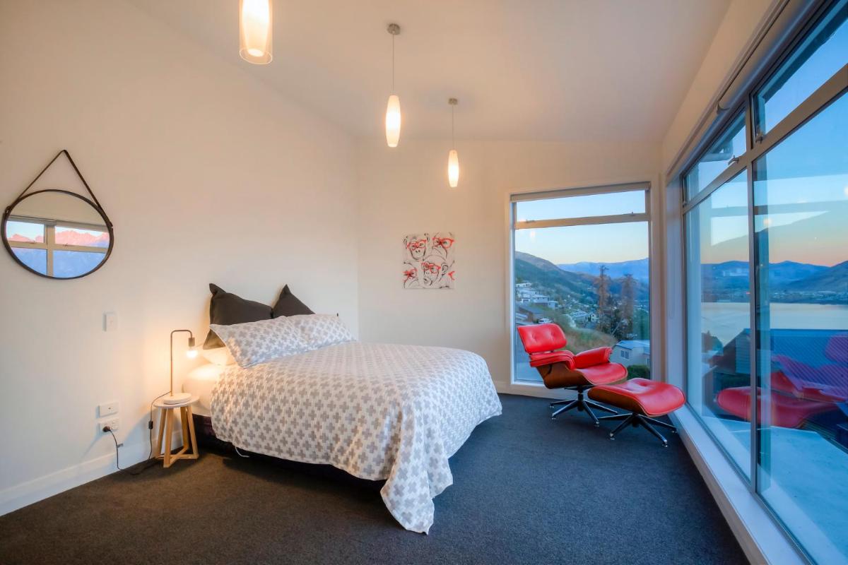 Hensman Haven - Queenstown Holiday Home - Housity