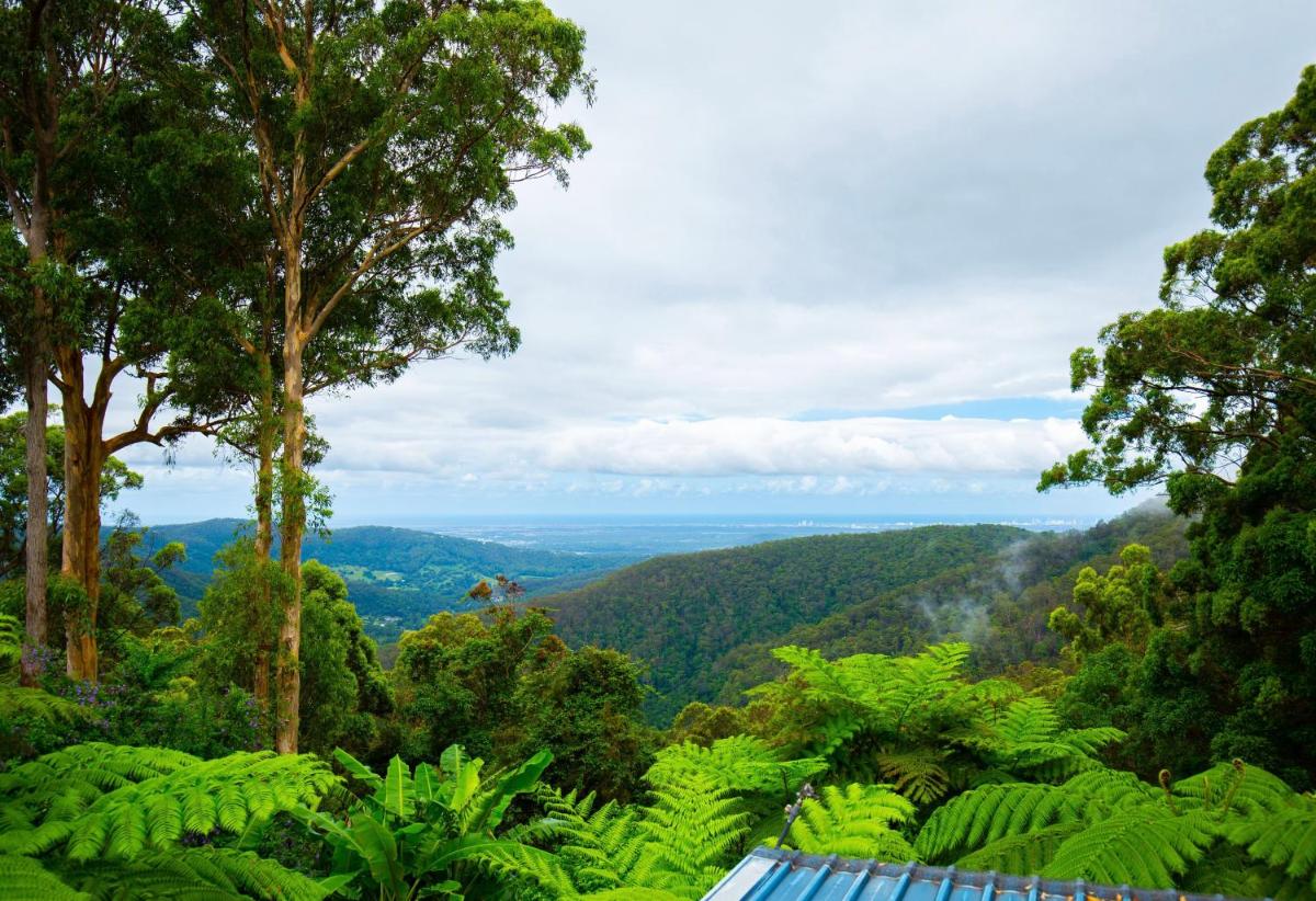 CLOUD 9 - Cliff Top Eagle Heights - Housity