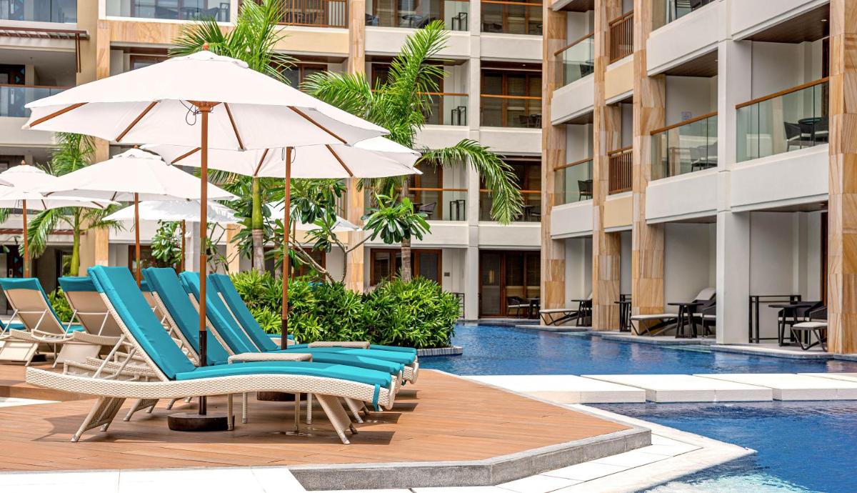 Henann Tawala Resort - Housity