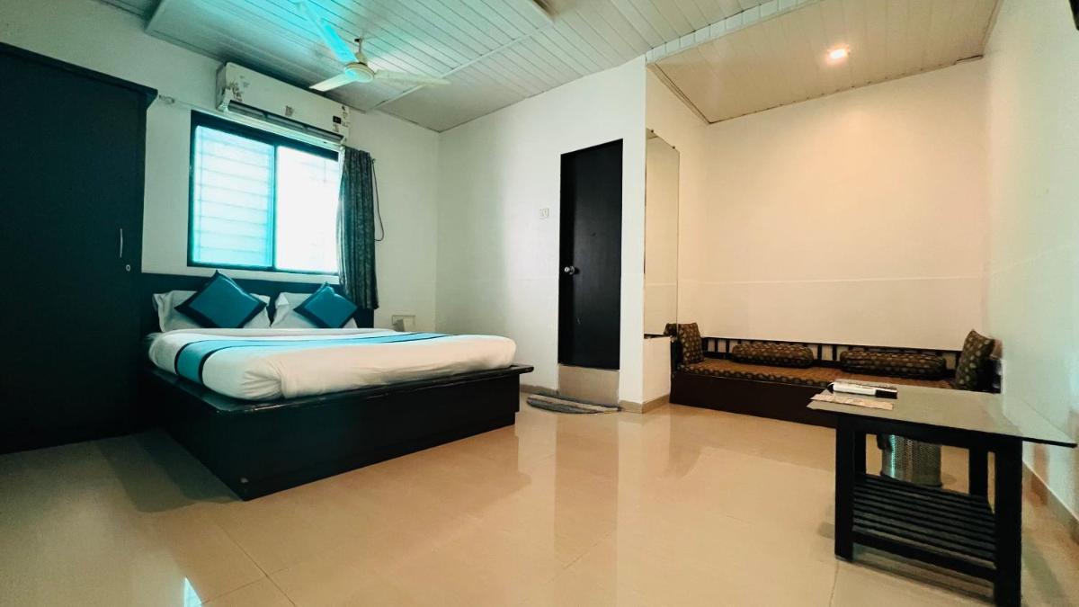 FARM HOUSE RESIDENCY - Housity