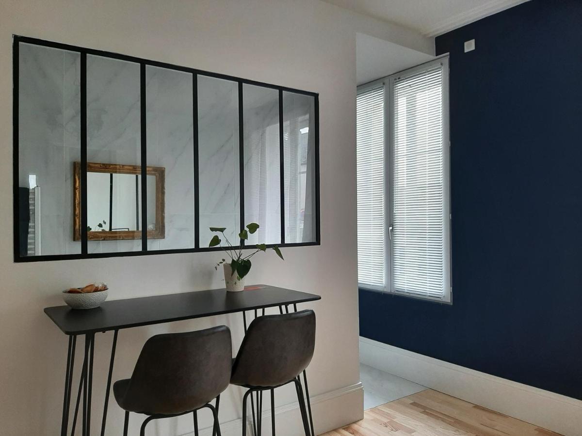 Suite Yves Klein - proche gare et centre-ville- entrée privée - Housity