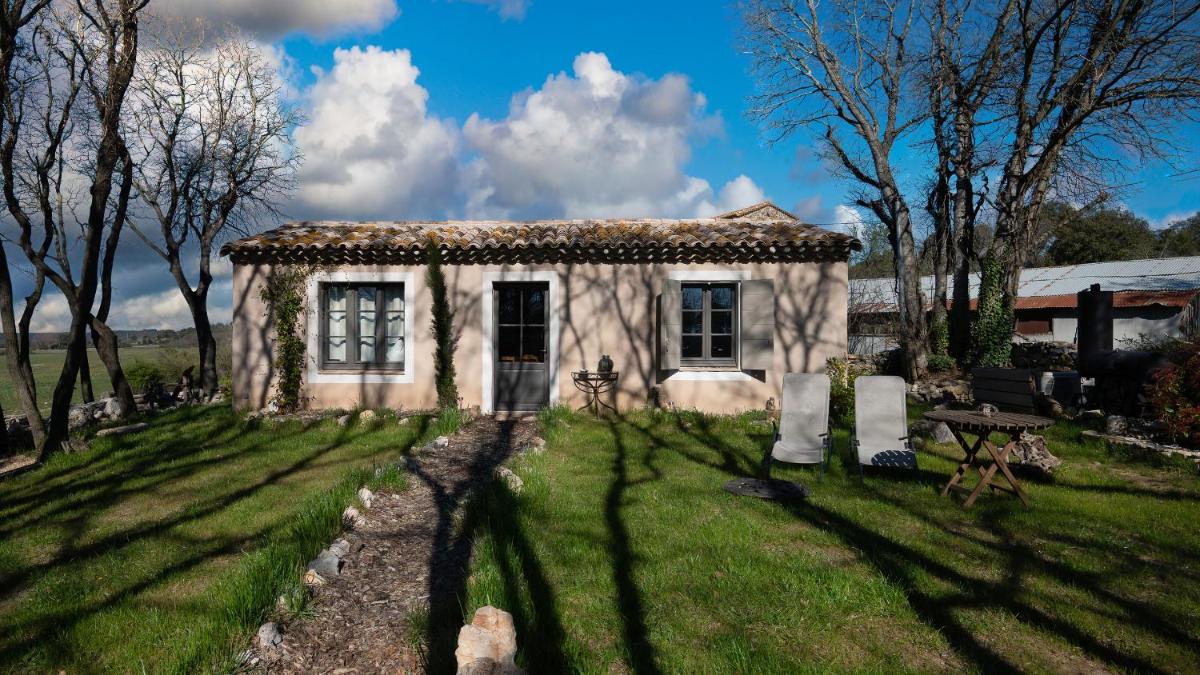Les Libellules du Gard - le Cabanon Guirard - Housity