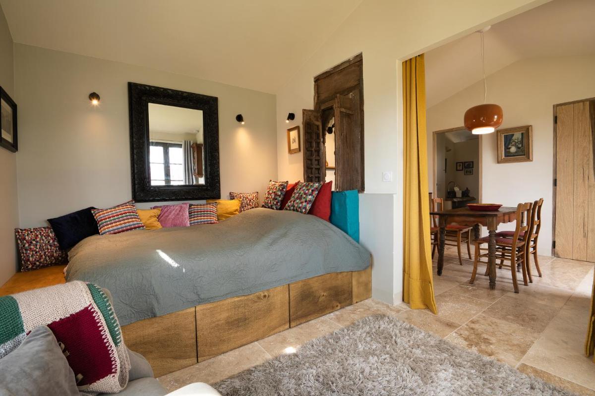Les Libellules du Gard - le Cabanon Guirard - Housity