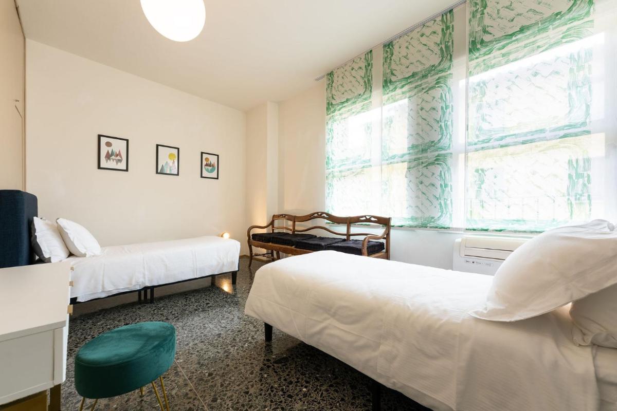 Por Santa Maria Apartment - Housity