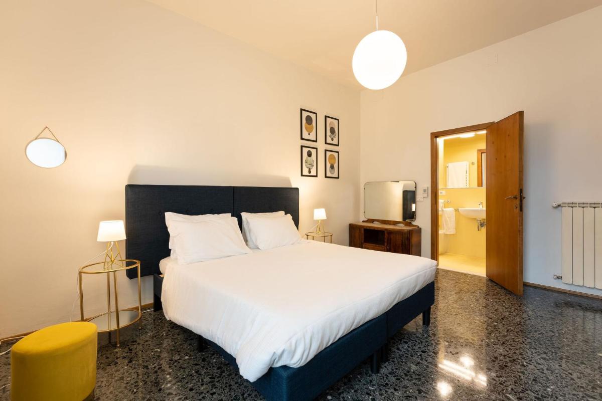 Por Santa Maria Apartment - Housity