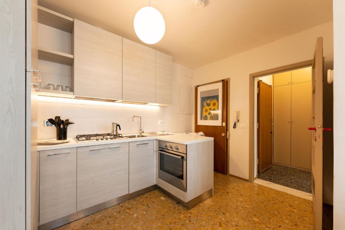 Por Santa Maria Apartment - Housity