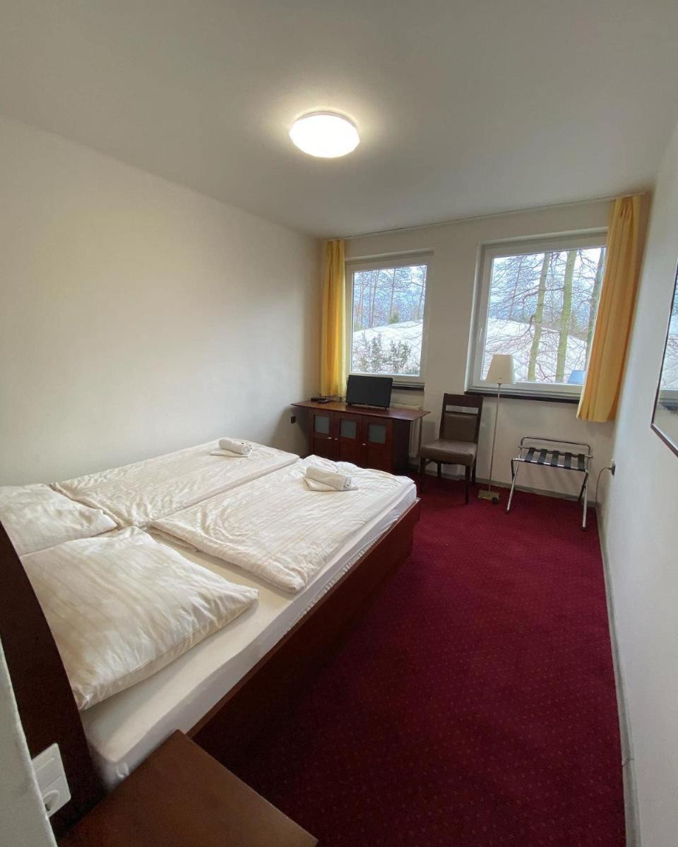 Suitetrails - Hotel Houštka