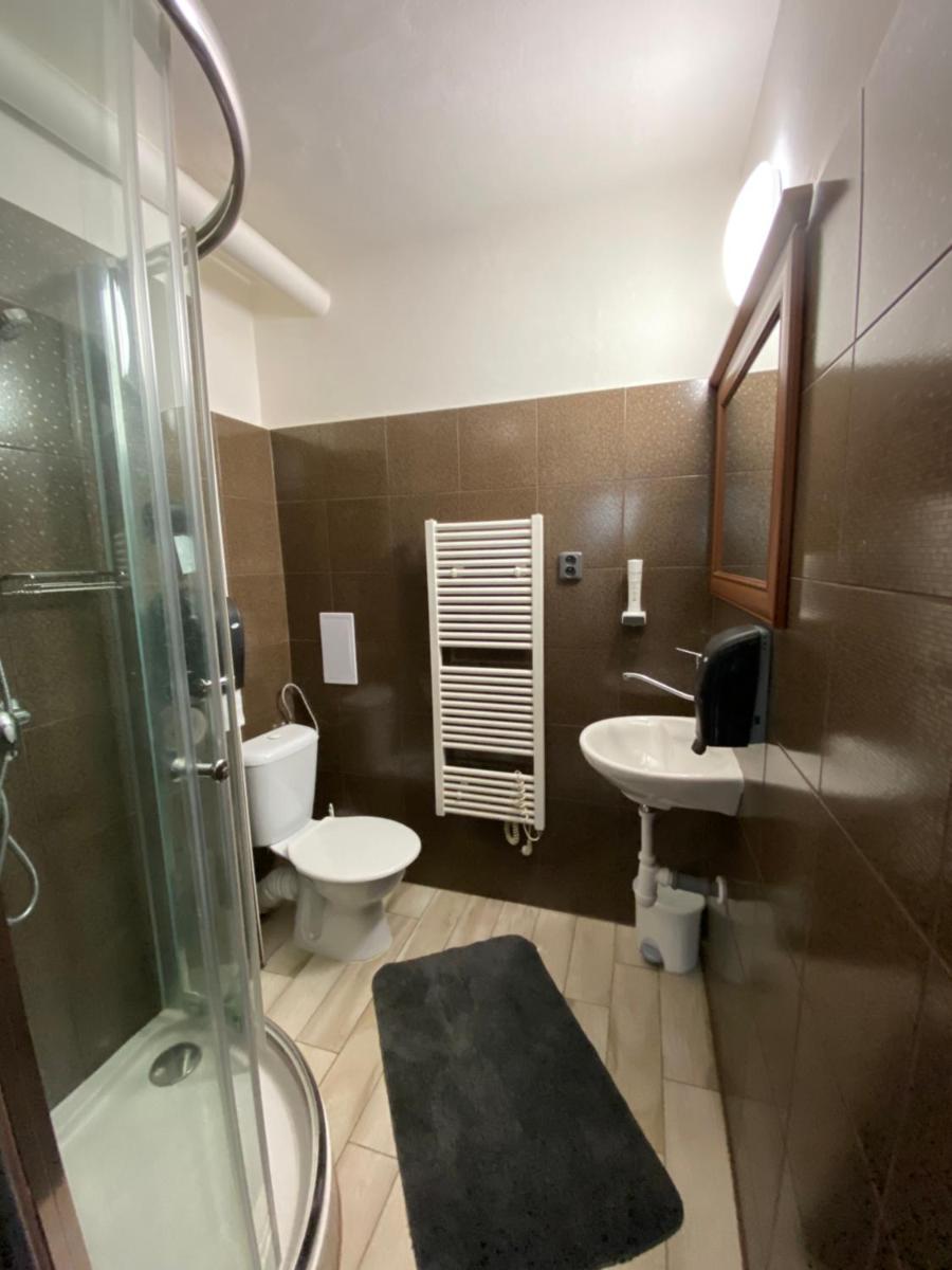 Hotel Houštka - Housity
