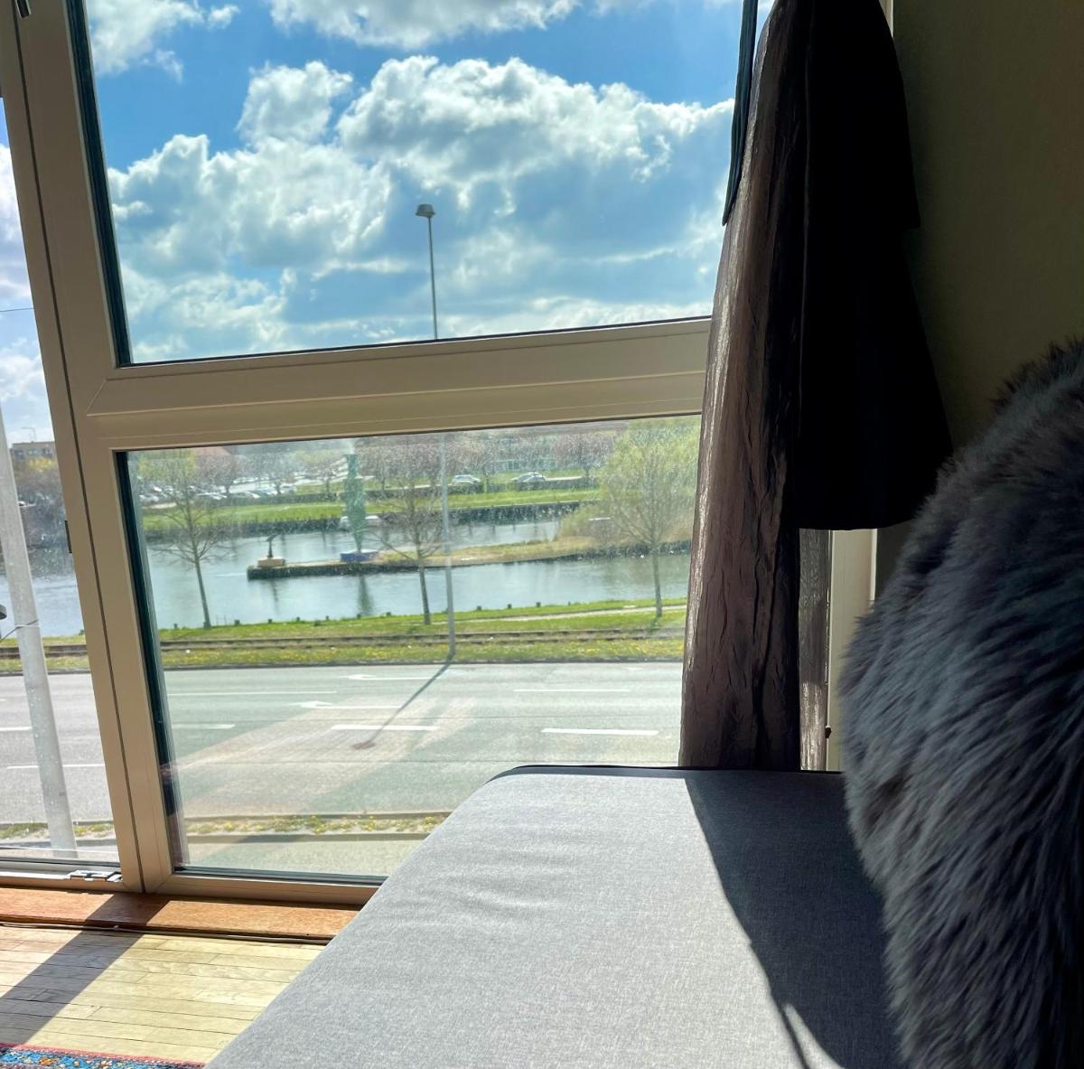 River view - Housity