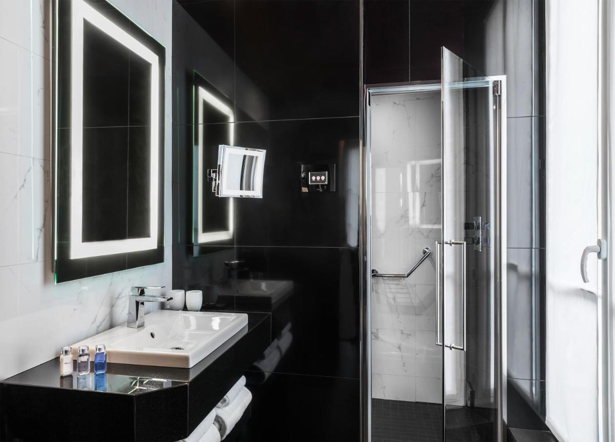 Salle de bains dans l'établissement Maison Albar - Le Diamond