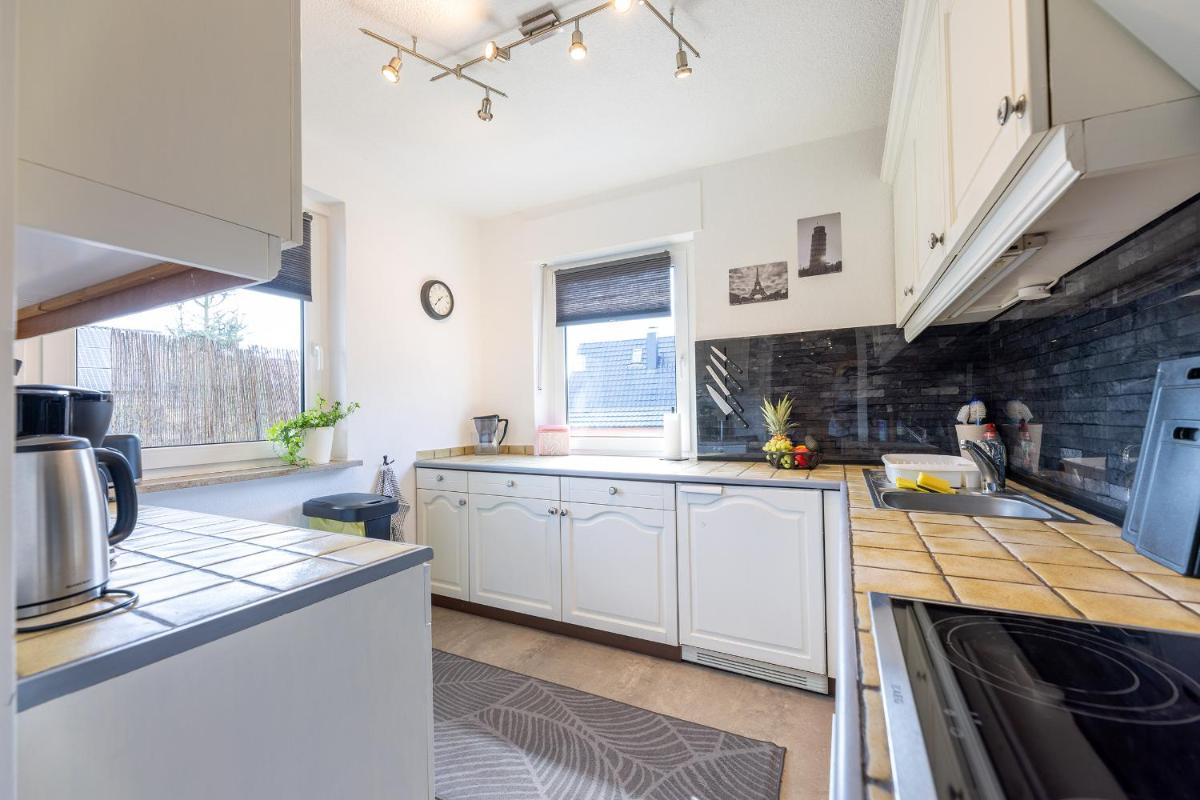 Ferienhaus mit 2 Wohnungen - ideal für Familien & Gruppen - Housity